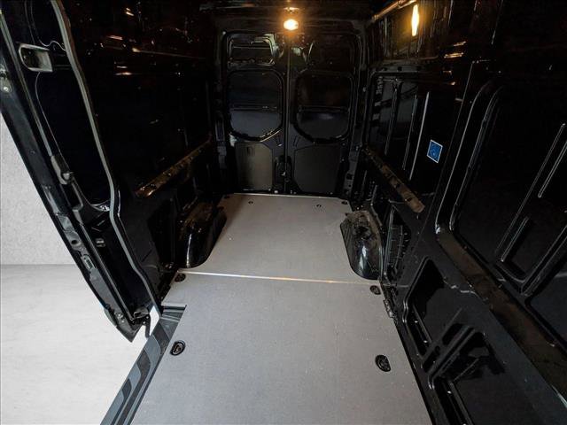 Used 2024 Mercedes-Benz Sprinter 2500 image 16