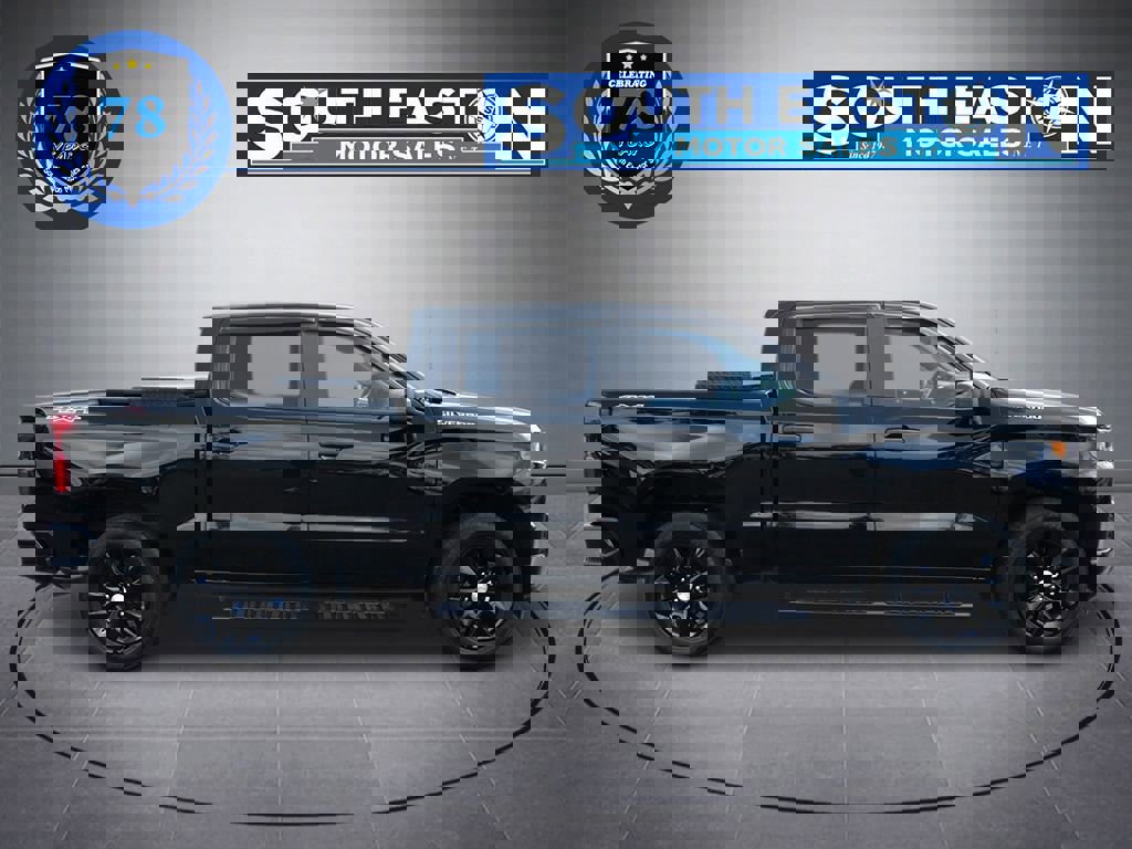 Used 2020 Chevrolet Silverado 1500 Custom w/ Custom Value Package image 8