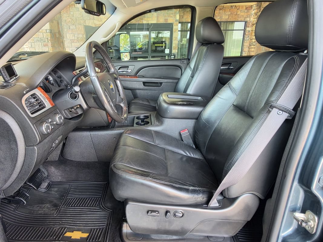 Used 2011 Chevrolet Silverado 3500 LTZ w/ LTZ Plus Package AWD/4WD image 10