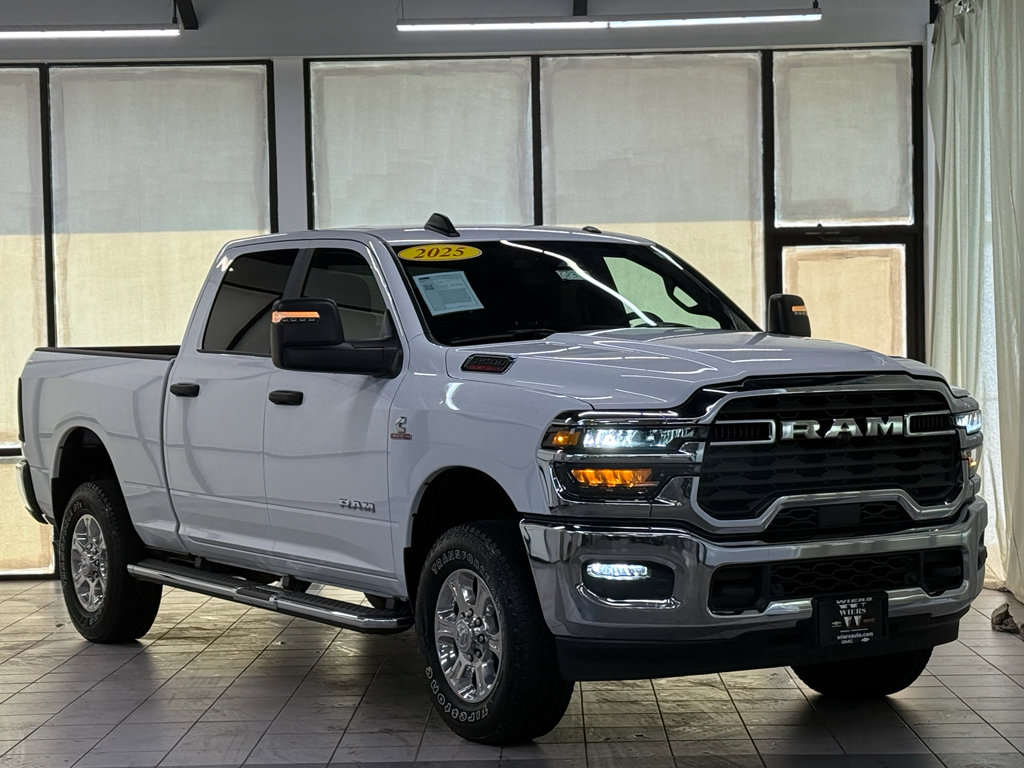 Used 2025 RAM 2500 Big Horn AWD/4WD image 1