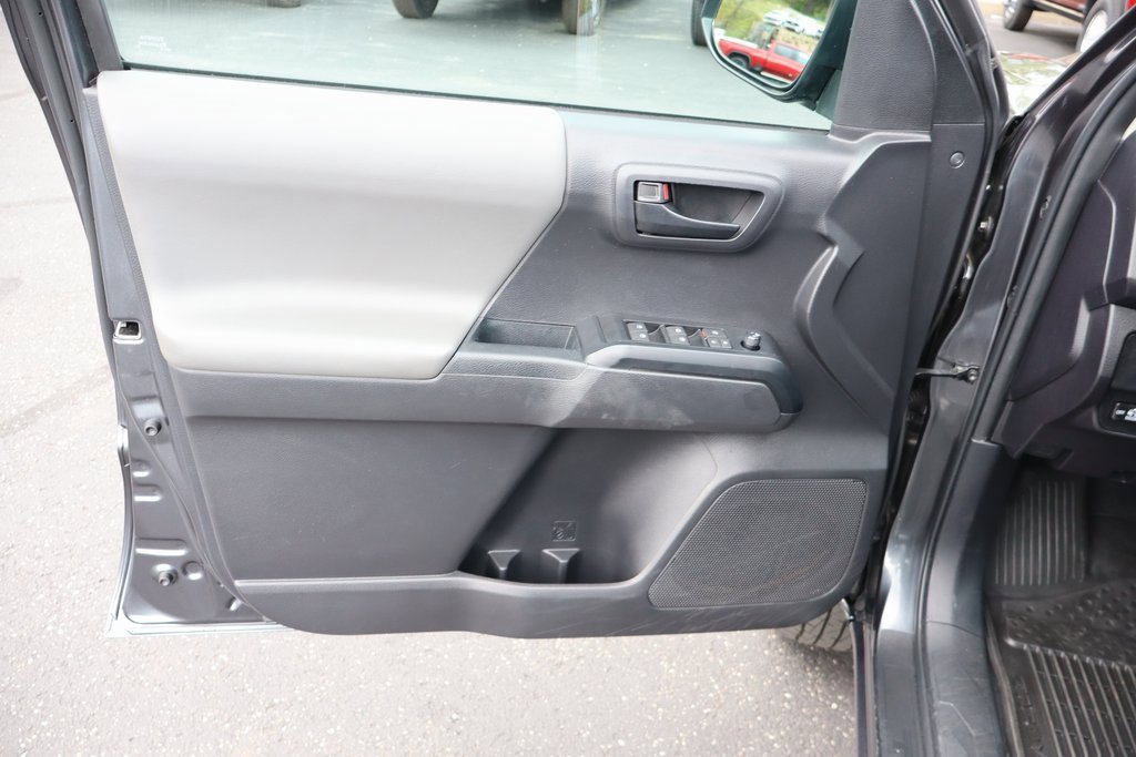 Used 2022 Toyota Tacoma SR5 image 20