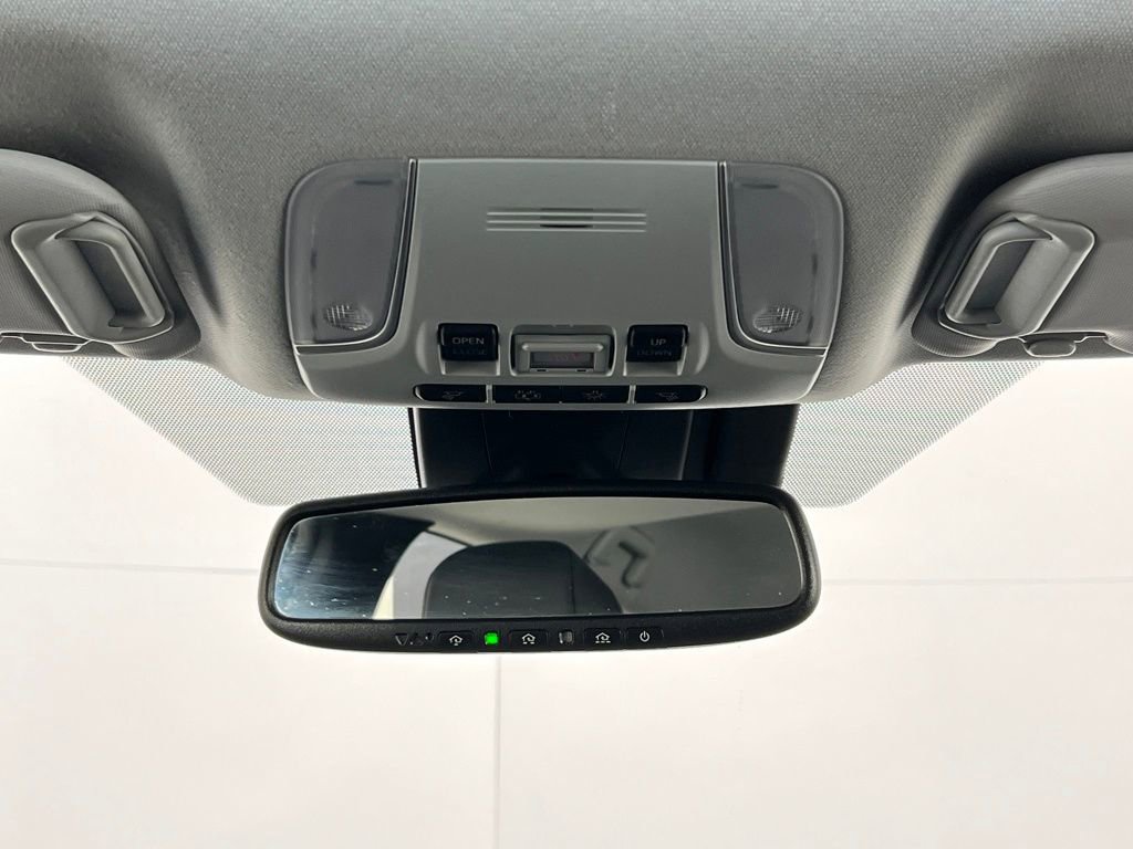 Used 2022 Toyota Prius XLE w/ Premium Convenience Package image 26