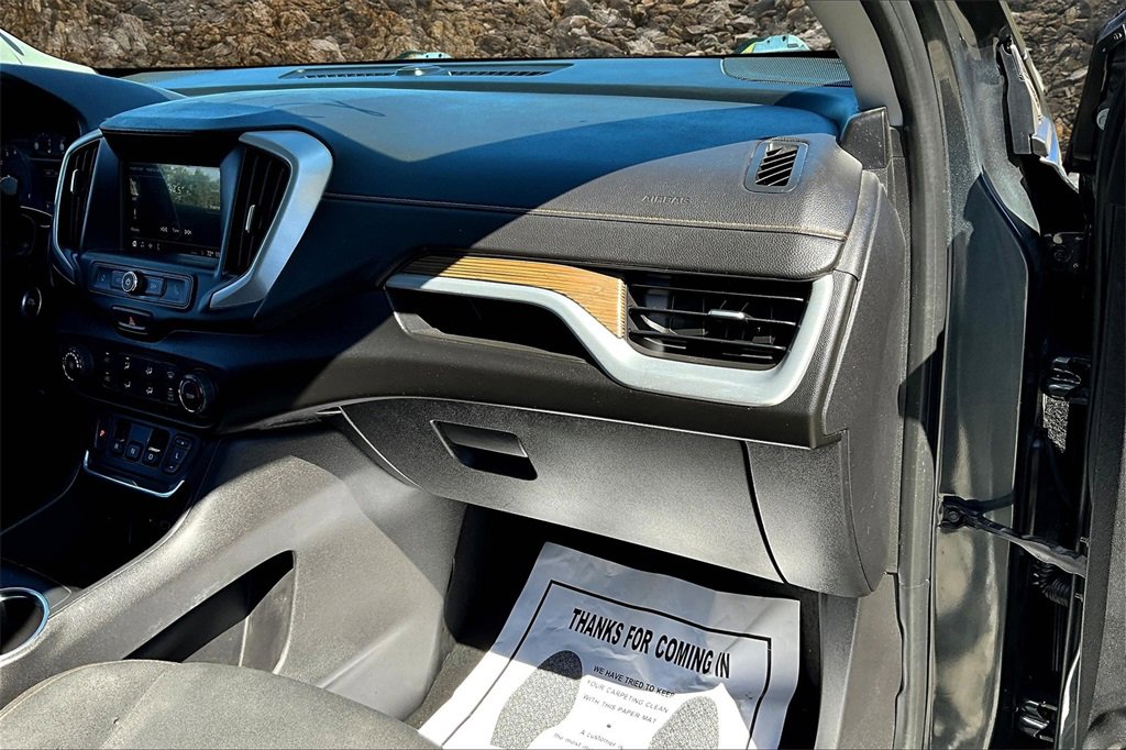 Used 2018 GMC Terrain SLE image 16