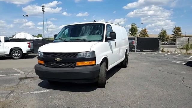Used 2018 Chevrolet Express 2500 image 3