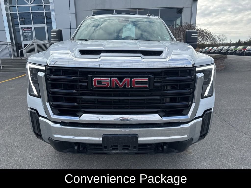 Used 2025 GMC Sierra 3500 Pro AWD/4WD image 10