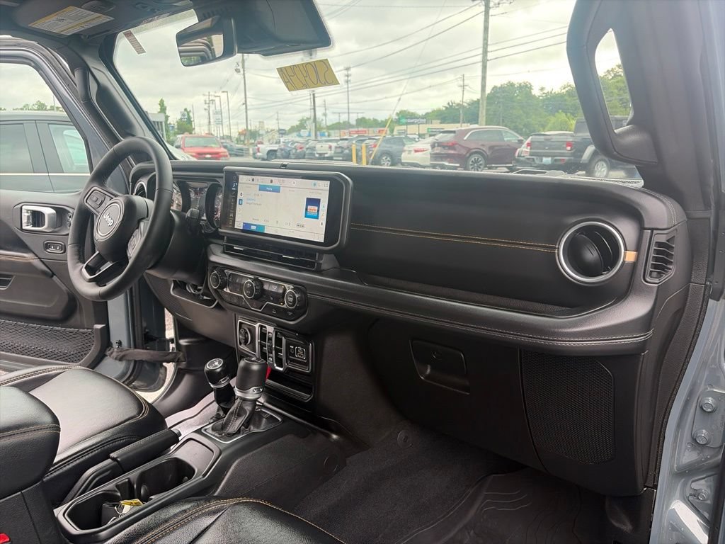 Used 2025 Jeep Gladiator Sport AWD/4WD image 37