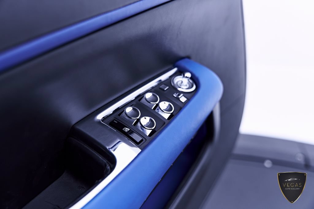 Used 2019 Rolls-Royce Dawn RWD image 44