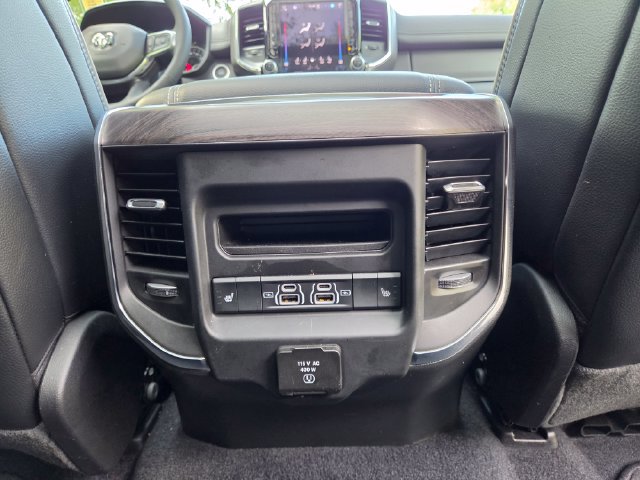 Used 2026 RAM 1500 Laramie AWD/4WD image 32