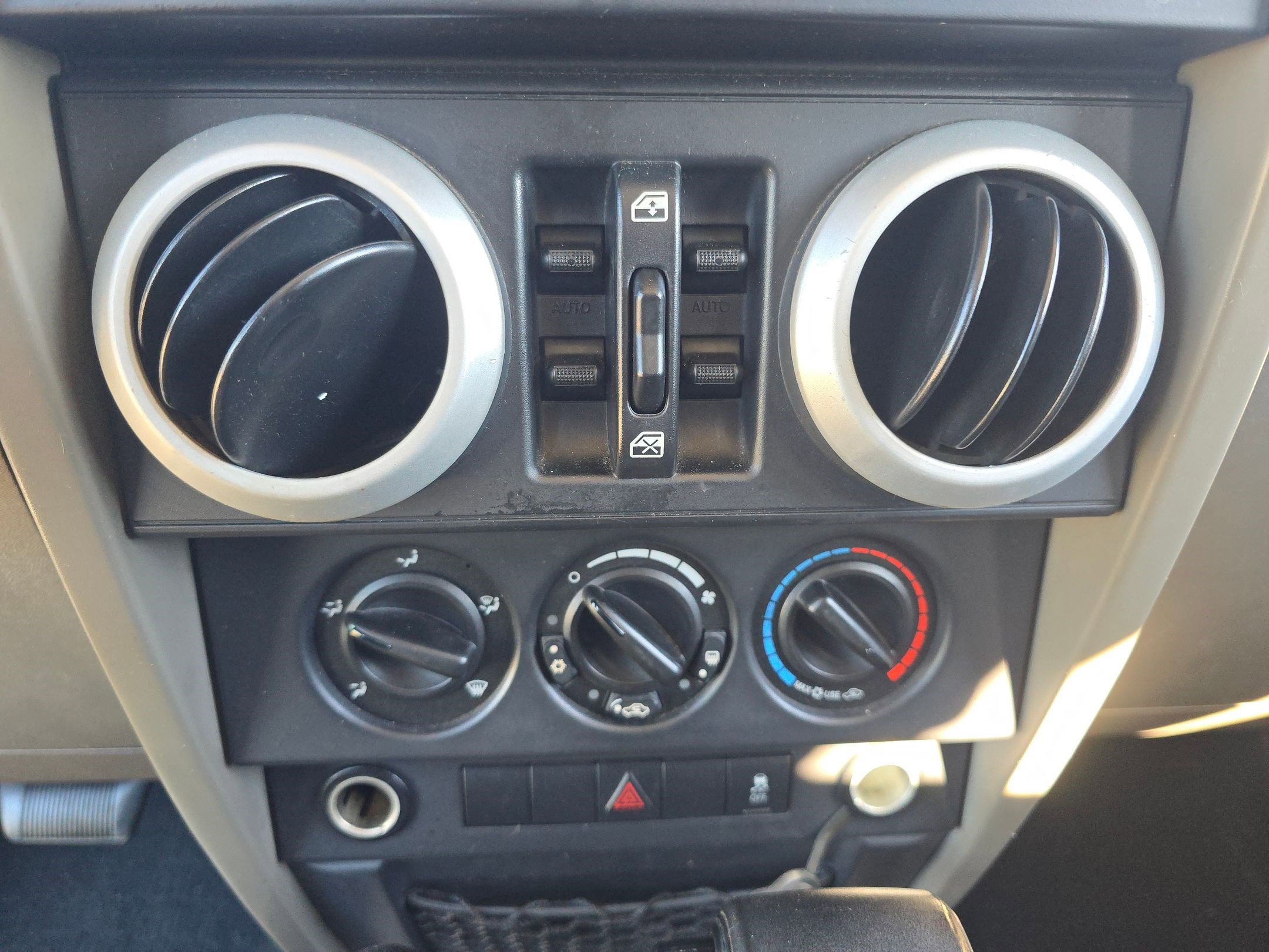 Used 2013 Ford F150 XLT w/ XLT Chrome Pkg image 20