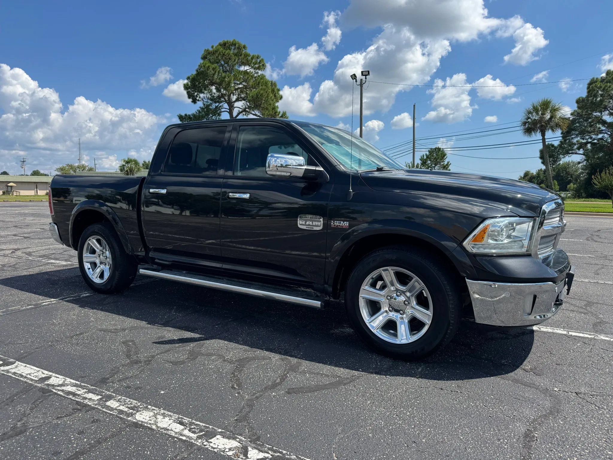 Used 2016 RAM 1500 Laramie Longhorn w/ Convenience Group RWD image 4