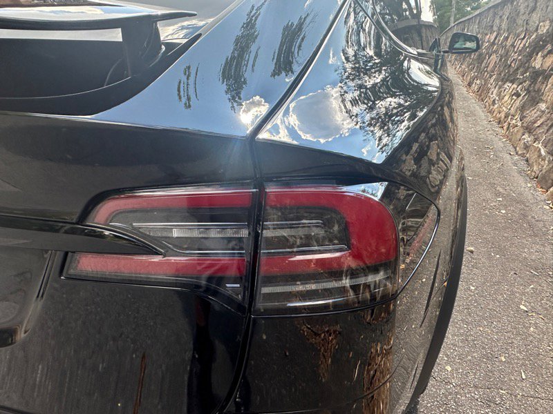 Used 2022 Tesla Model X image 79