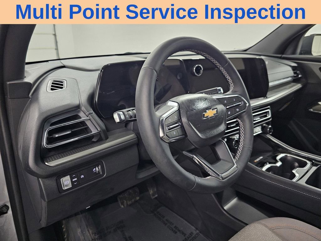 Used 2026 Chevrolet Traverse LT w/ Driver Confidence Package image 11