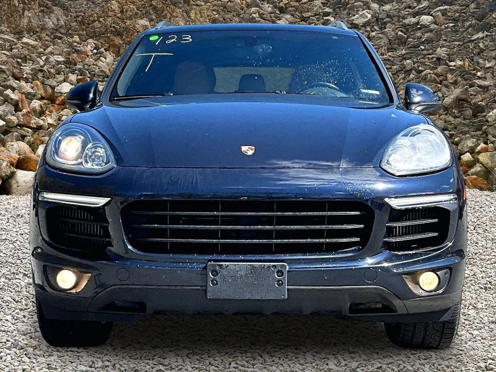 Used 2018 Porsche Cayenne S w/ Premium Package AWD/4WD image 3