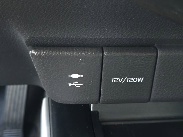 Used 2018 Toyota Camry LE FWD image 14