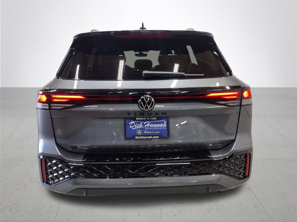 New 2026 Volkswagen Tiguan SE R-Line AWD/4WD image 13