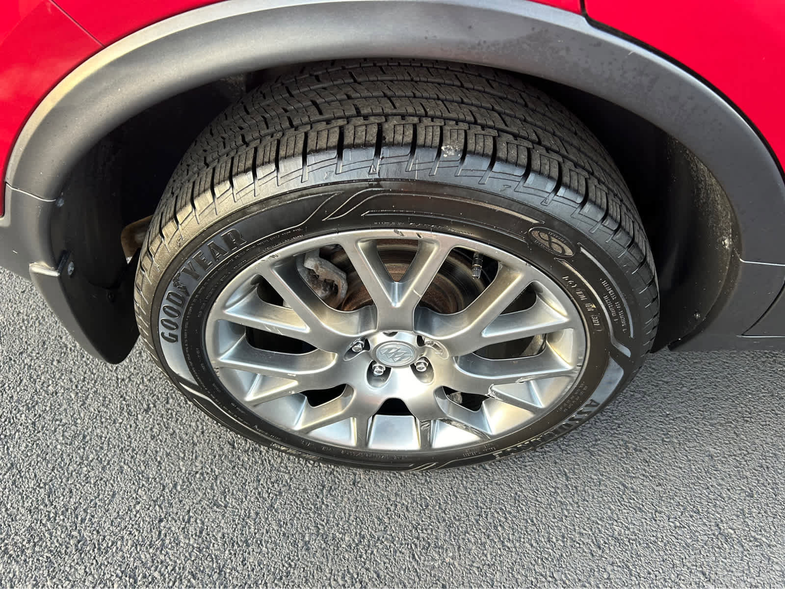 Used 2018 Buick Encore Sport Touring image 30