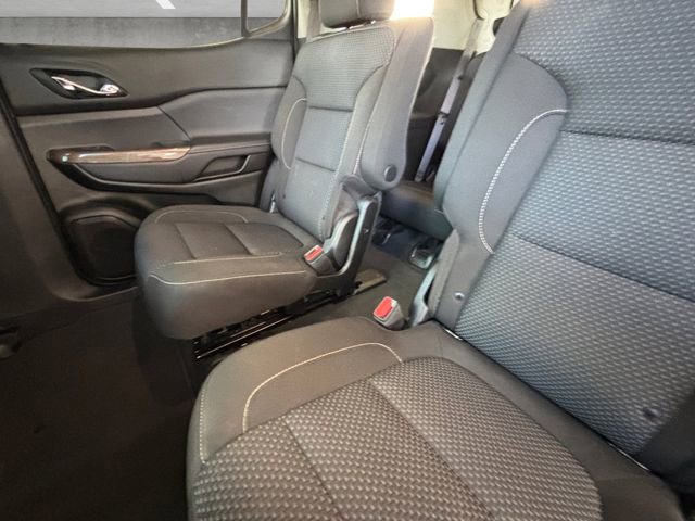 Used 2023 GMC Acadia SLE FWD image 27