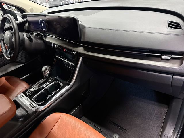 Used 2024 Kia Carnival SX FWD image 31