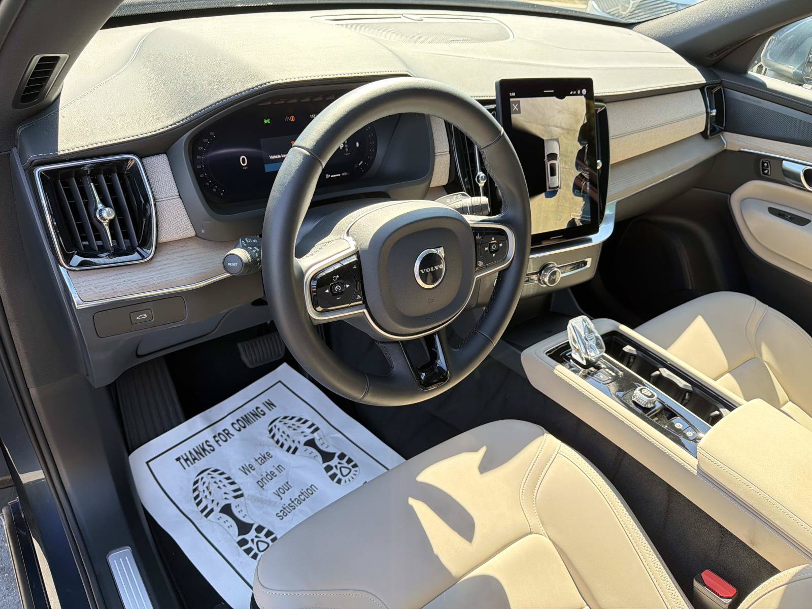 Certified 2026 Volvo XC90 B6 Plus AWD/4WD image 9