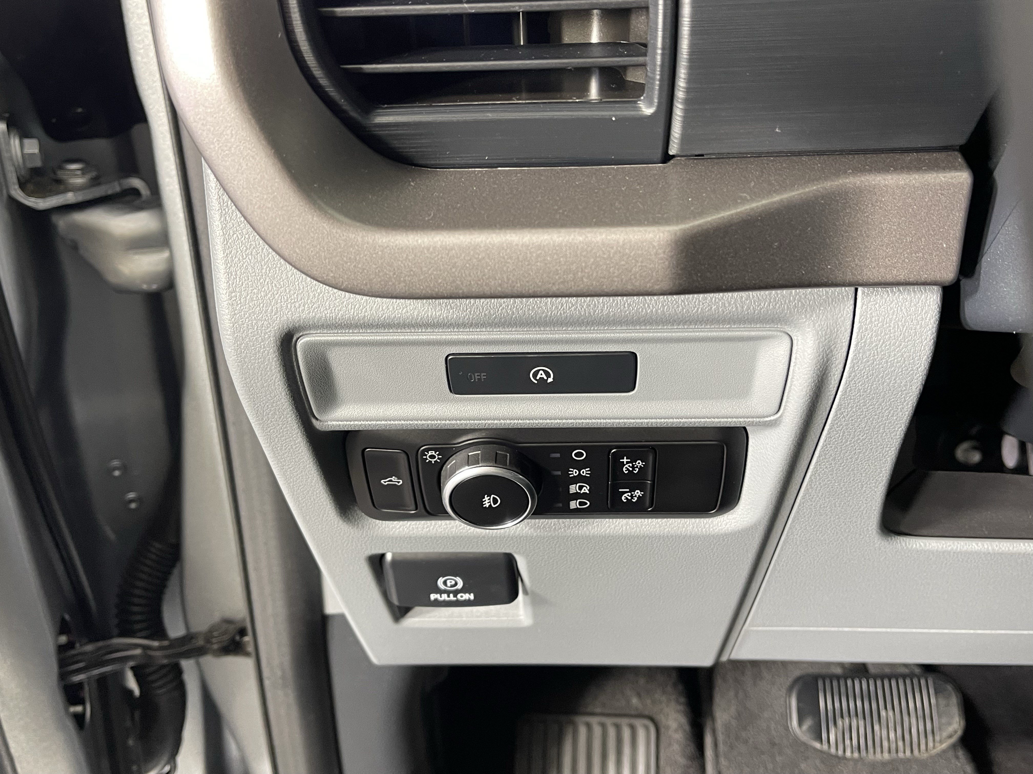 Used 2025 Ford F150 XLT w/ Equipment Group 301A Standard AWD/4WD image 19