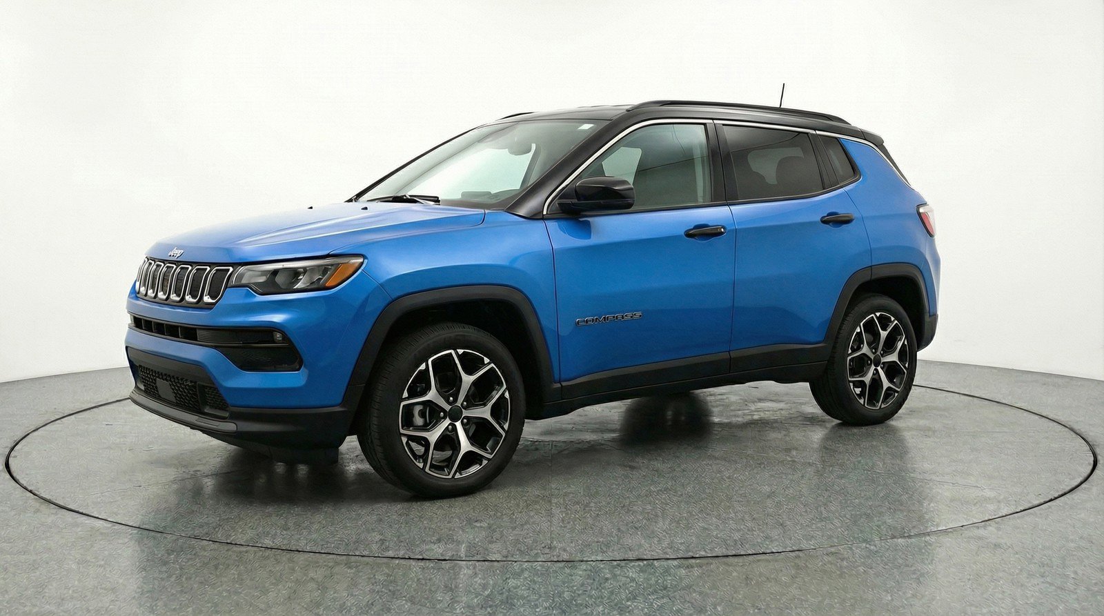 Used 2025 Jeep Compass Limited image 3