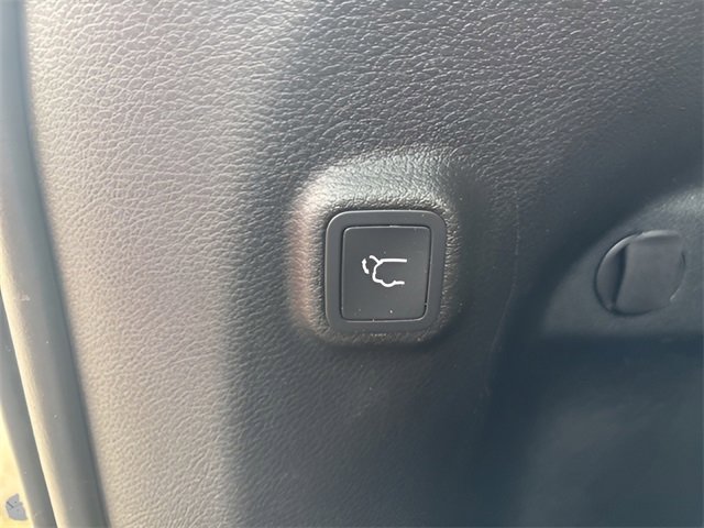 Used 2022 Jeep Cherokee Trailhawk w/ Trailer Tow Group image 22