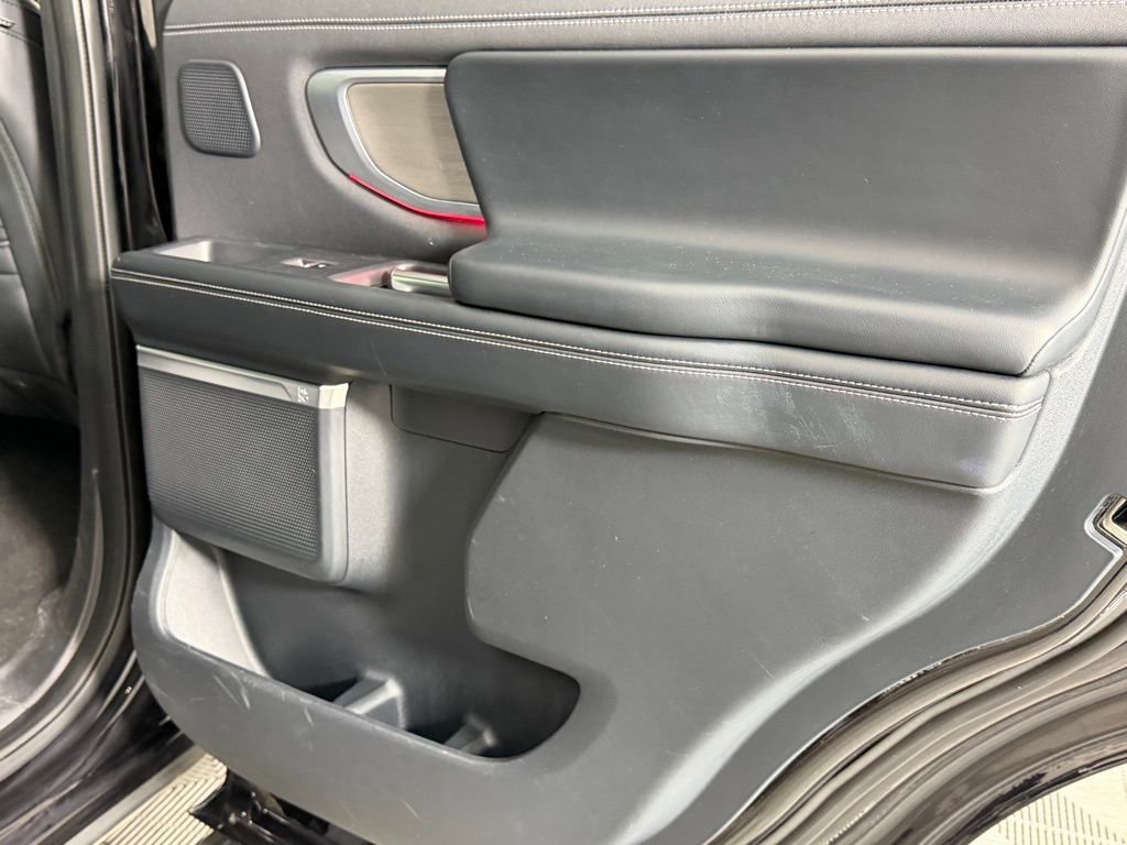 Used 2025 Ford Expedition Platinum w/ Driver's Package image 31