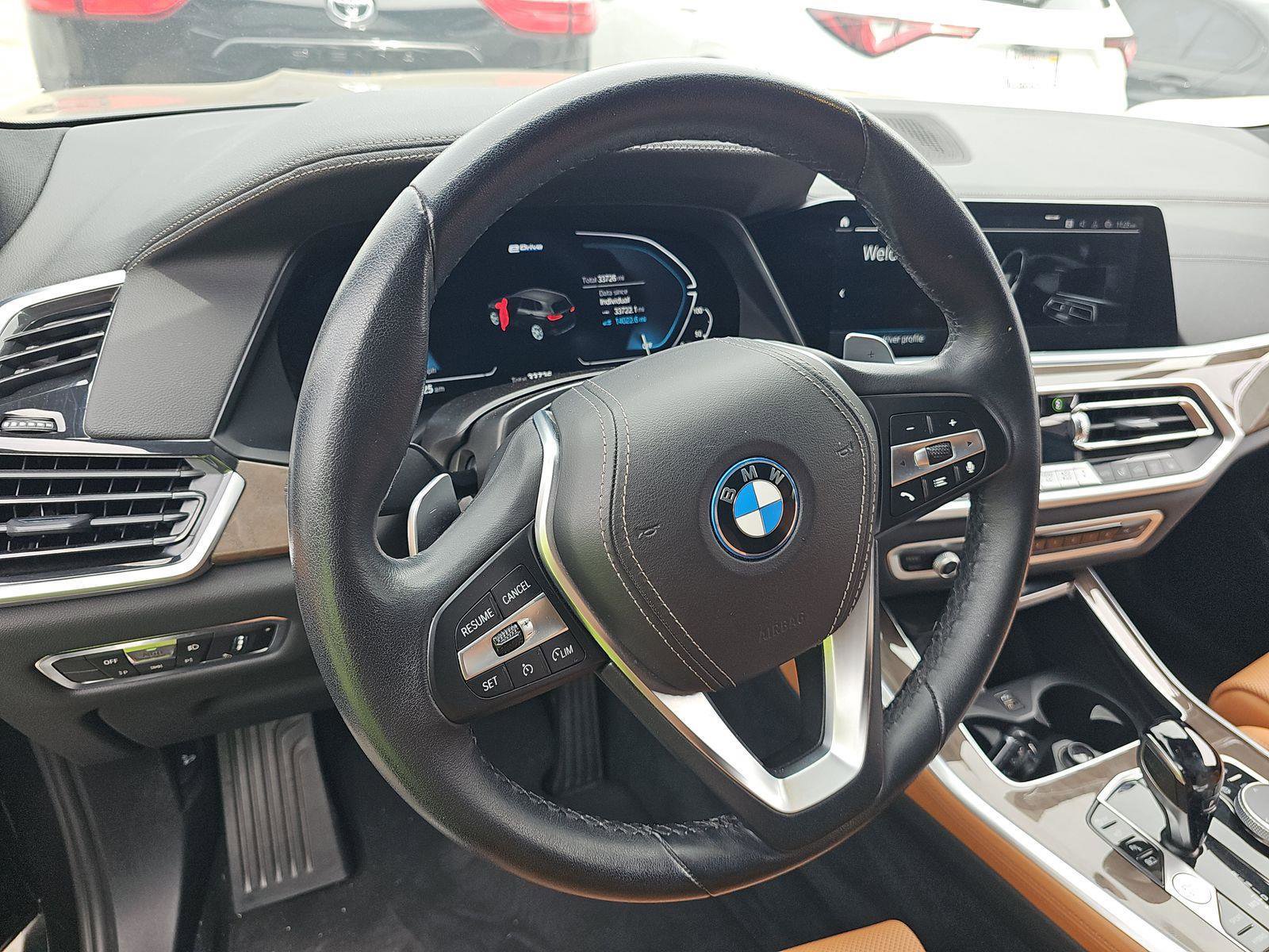 Used 2023 BMW X5 xDrive45e w/ Parking Assistance Package image 2
