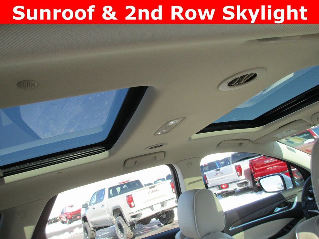 Used 2023 Buick Enclave Avenir image 14