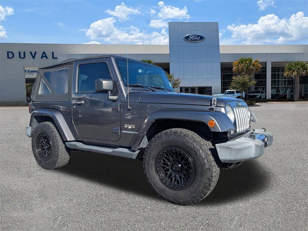 Used 2016 Jeep Wrangler Sahara w/ Connectivity Group image 2