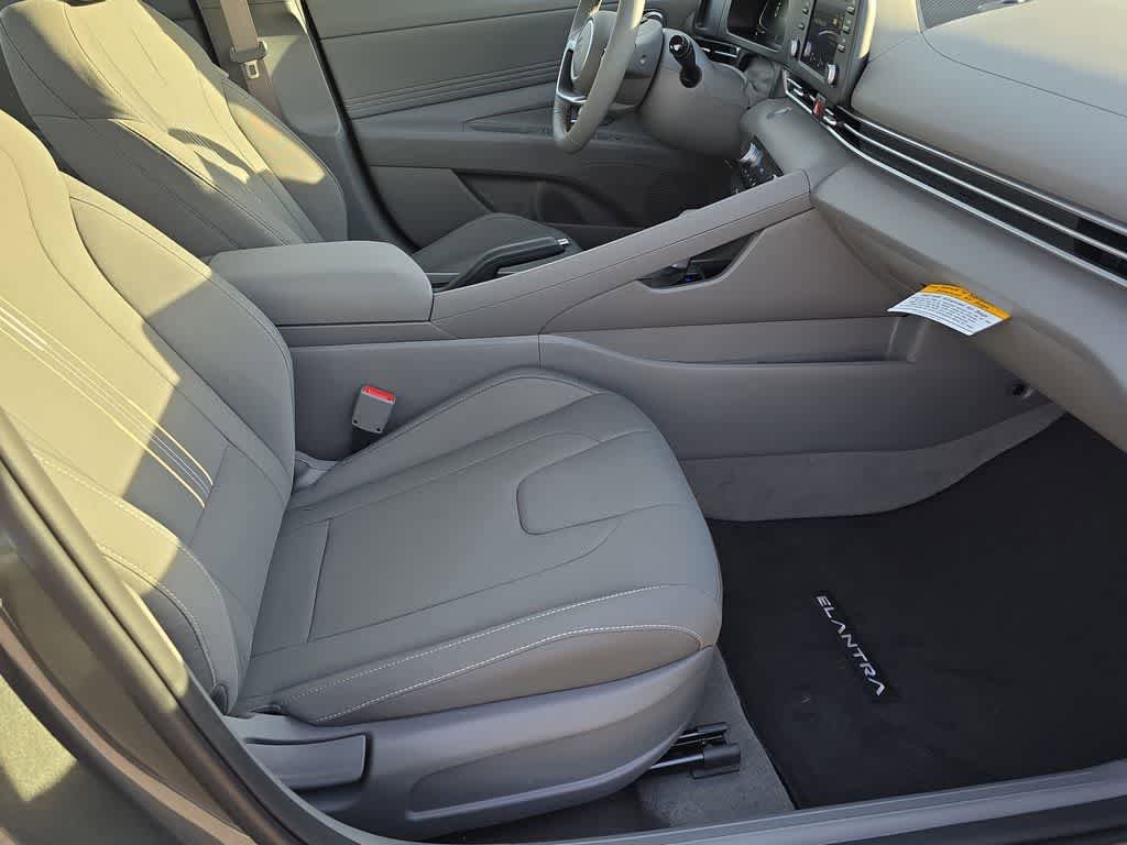 New 2026 Hyundai Elantra Sport image 22