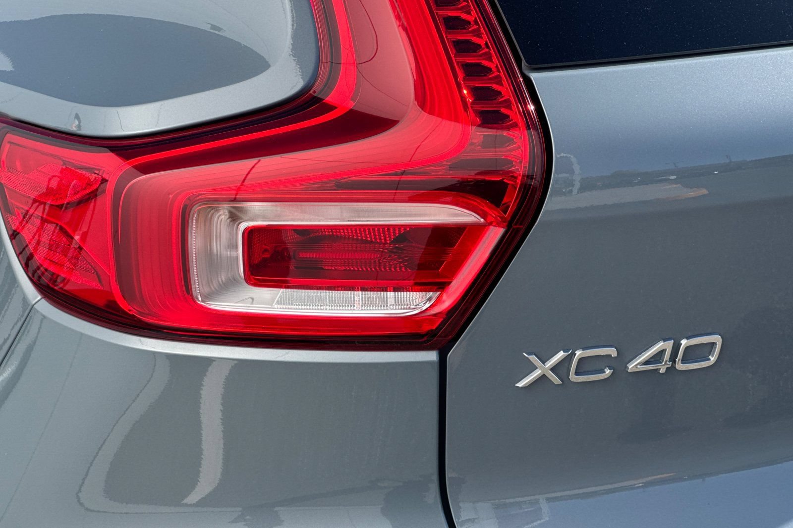 Used 2023 Volvo XC40 B5 Plus w/ Protection Package Premier AWD/4WD image 33