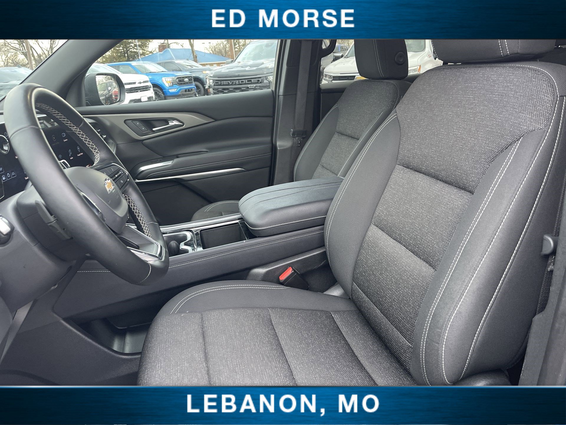 Used 2025 Chevrolet Traverse LT image 18