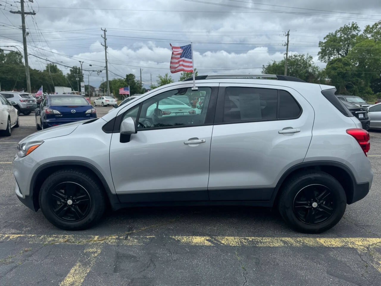 Used 2021 Chevrolet Trax LT FWD image 7