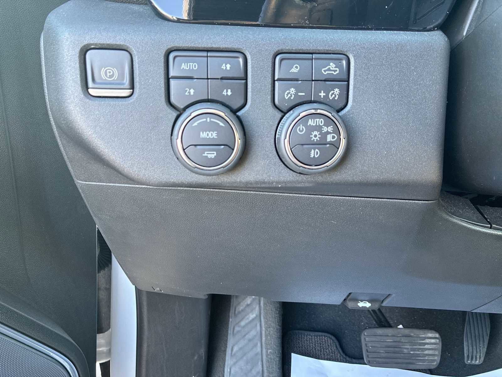 Certified 2023 Chevrolet Silverado 1500 High Country image 24