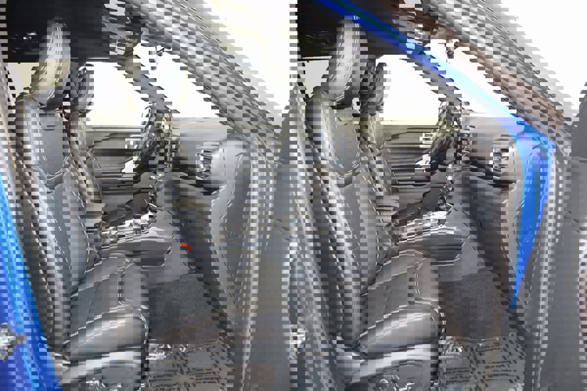 Used 2020 Ford Explorer ST w/ Premium Technology Package image 13