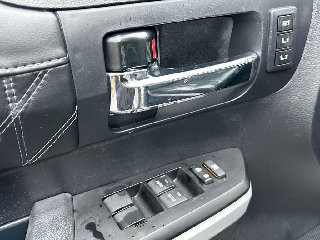 Used 2018 Toyota Tundra Platinum AWD/4WD image 18