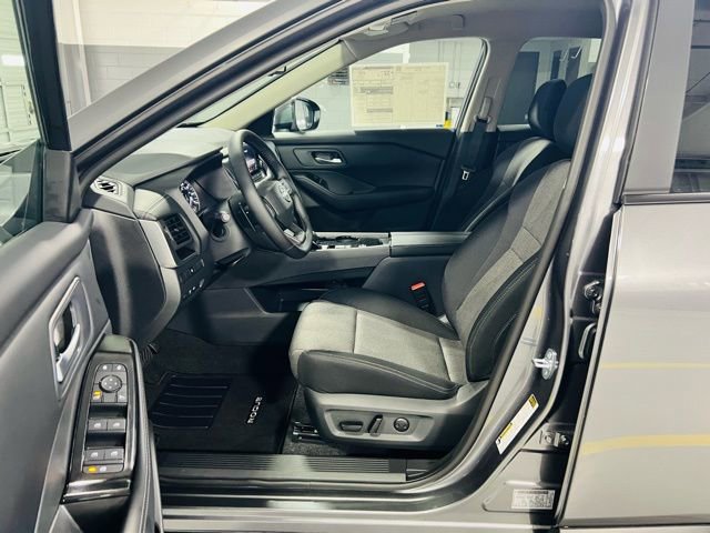 New 2026 Nissan Rogue SV image 19