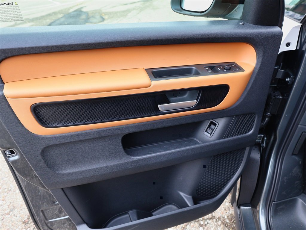 New 2025 Volkswagen ID. Buzz Pro S Plus image 15