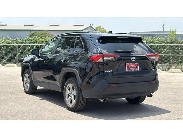 Certified 2025 Toyota RAV4 LE AWD/4WD image 9