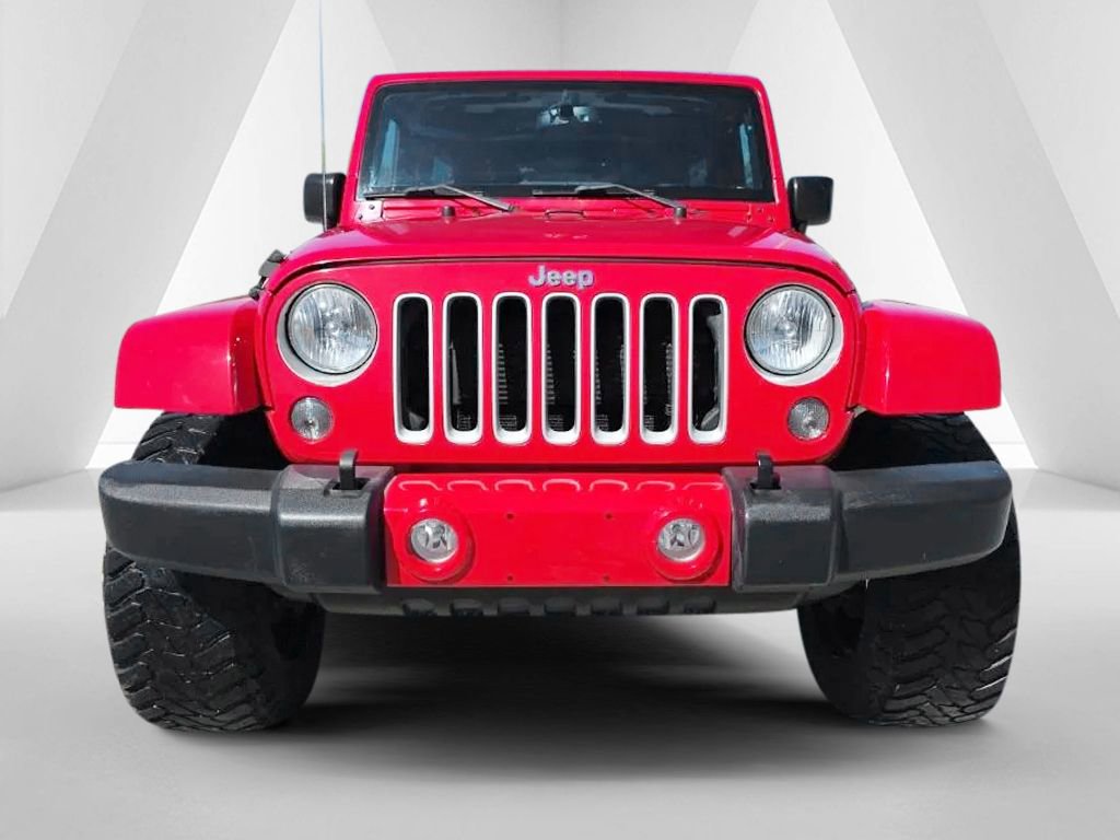 Used 2018 Jeep Wrangler Unlimited Sahara AWD/4WD image 2
