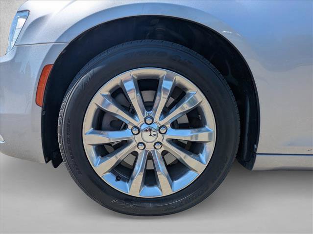 Used 2017 Chrysler 300 Limited AWD/4WD image 17