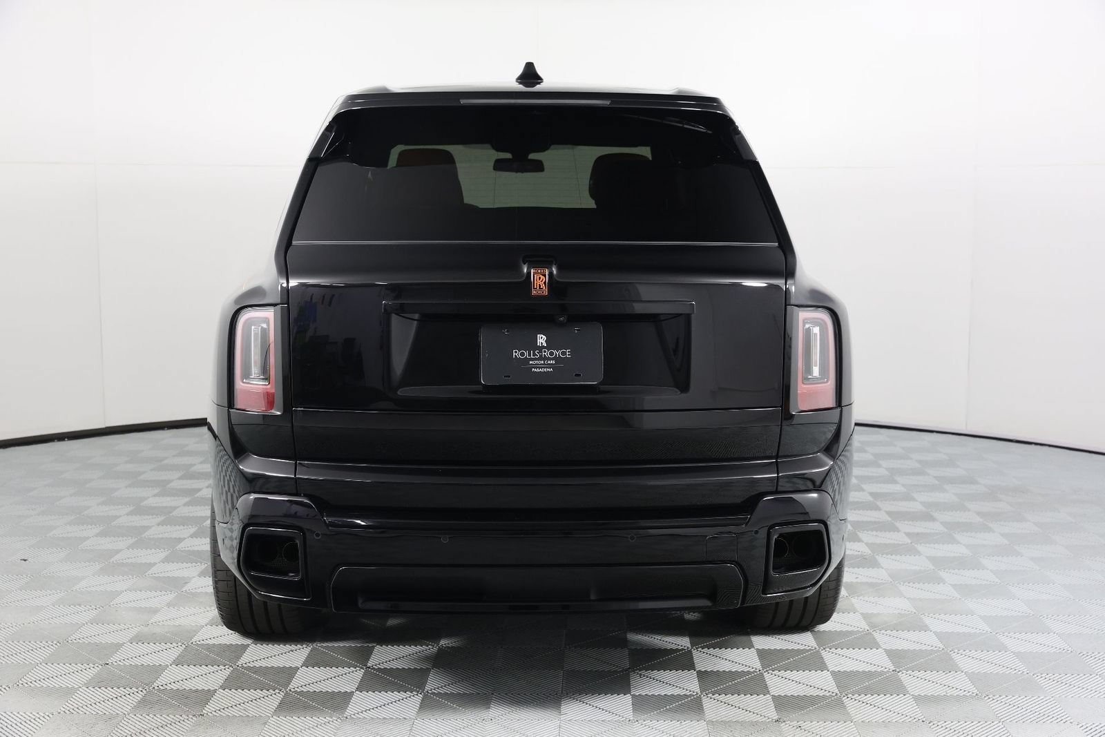 Certified 2025 Rolls-Royce Cullinan AWD/4WD image 6