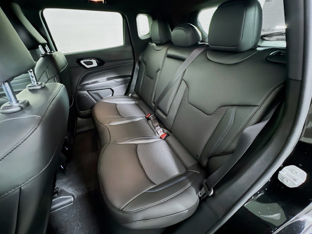 New 2026 Jeep Compass Latitude AWD/4WD image 22