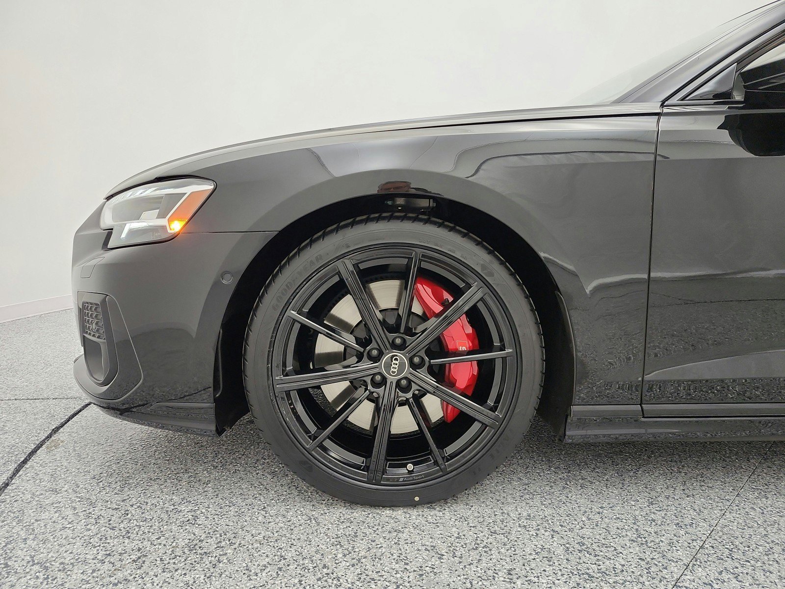 Used 2022 Audi S8 image 18