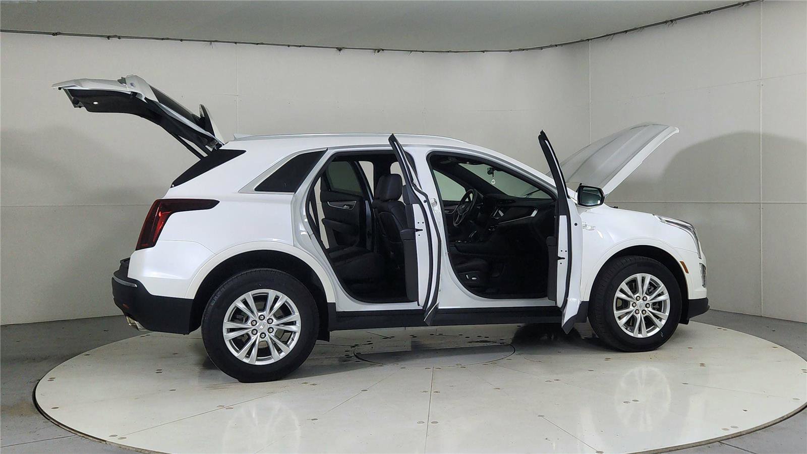 Used 2023 Cadillac XT5 Luxury image 12