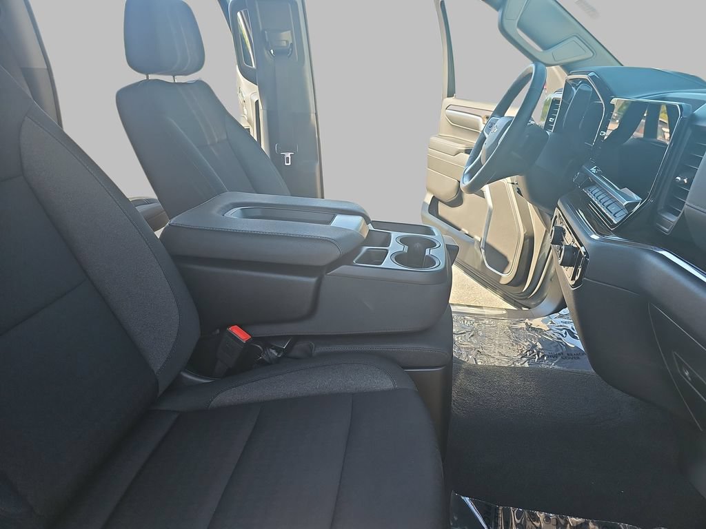 Used 2024 Chevrolet Silverado 1500 LT AWD/4WD image 13