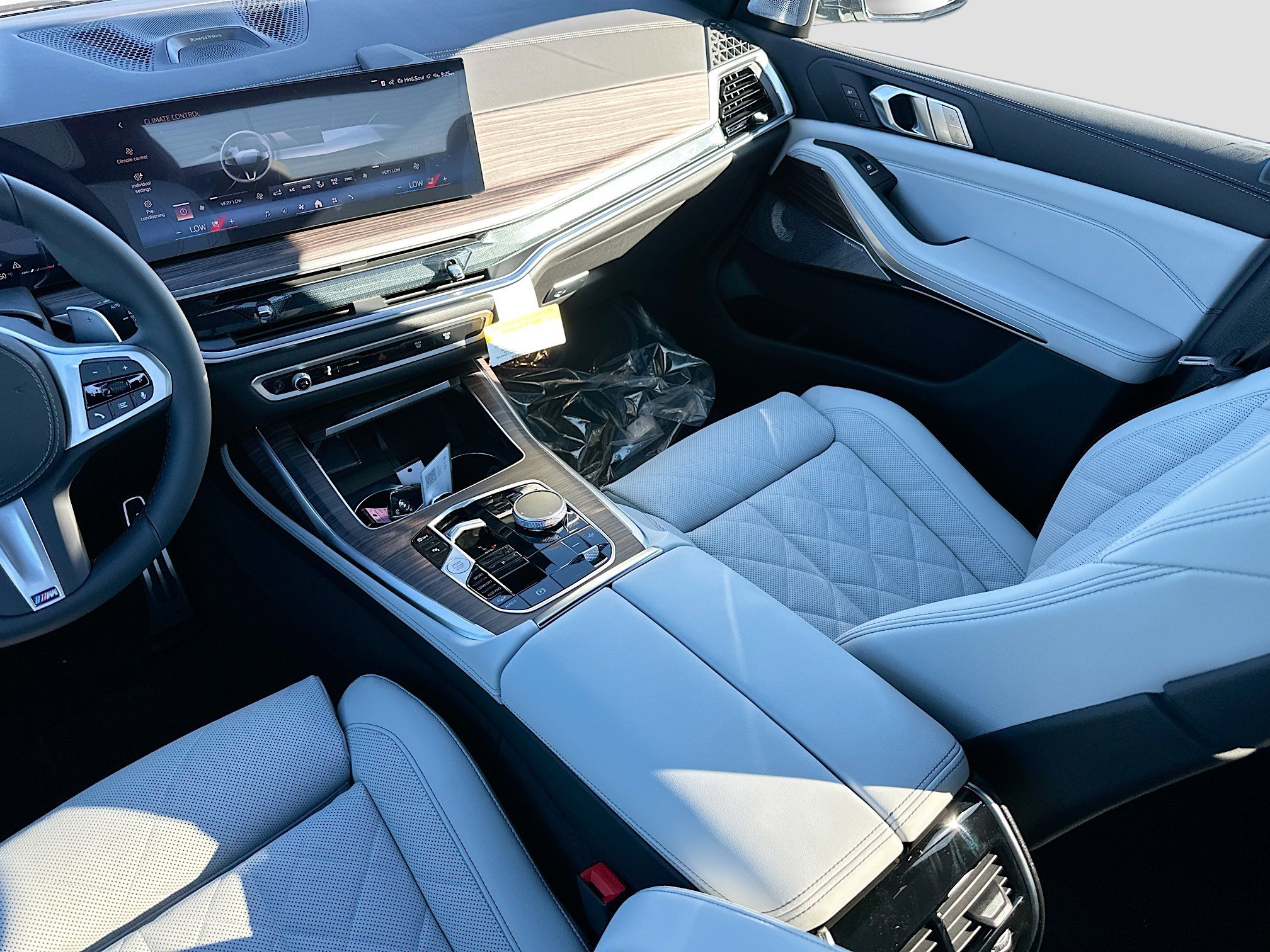 New 2026 BMW X7 xDrive40i w/ M Sport Package image 18