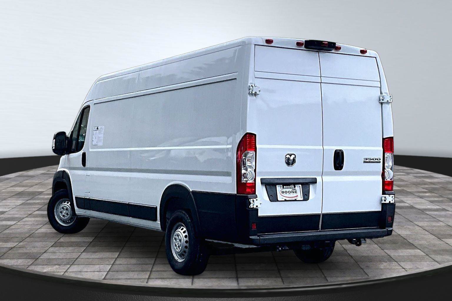 Used 2025 RAM ProMaster 3500 FWD image 3