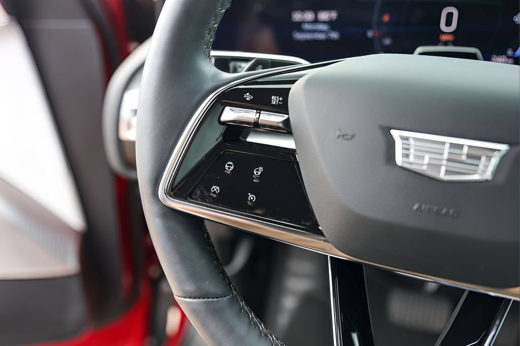 Certified 2024 Cadillac Lyriq Luxury RWD image 13